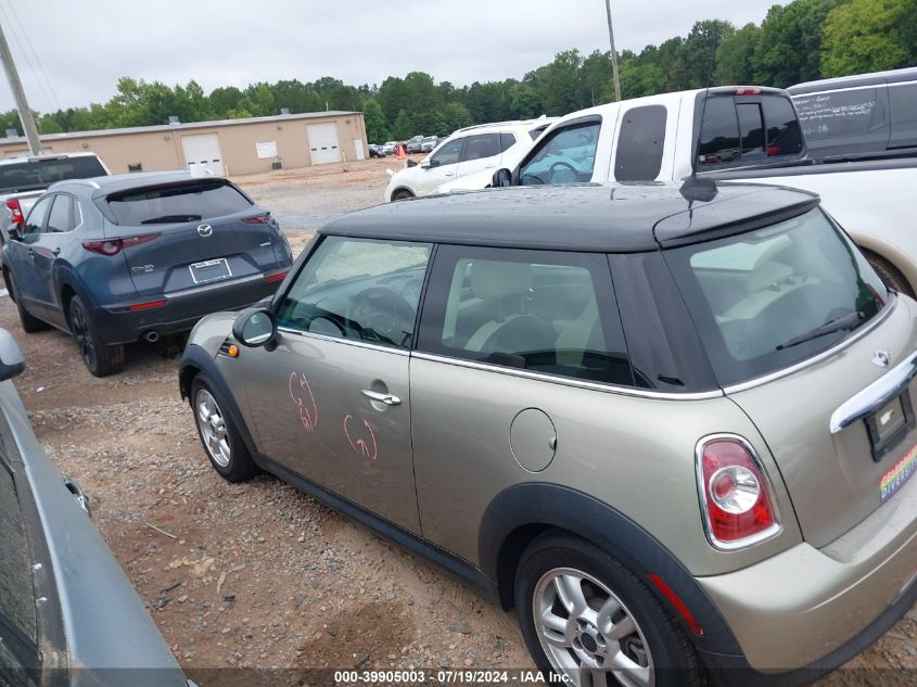 2011 Mini Cooper VIN: WMWSU3C54BT097076 Lot: 39905003