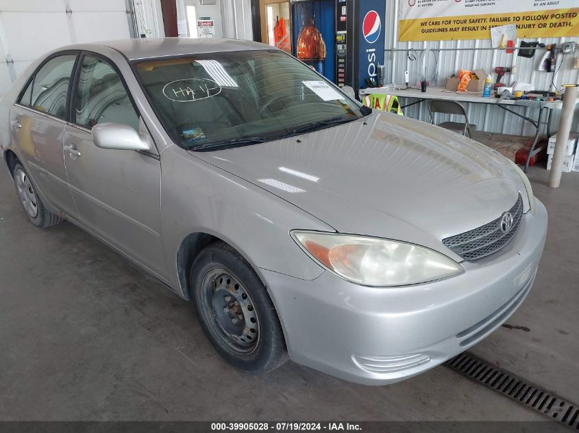 2004 Toyota Camry Le VIN: 4T1BE32K54U808445 Lot: 39905028