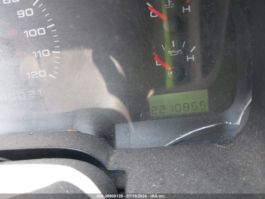 2005 Ford F-150 Stx/Xl/Xlt VIN: 1FTRX12W75NB32001 Lot: 39905128