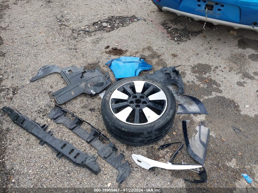 2019 KIA SOUL + - KNDJP3A5XK7656048