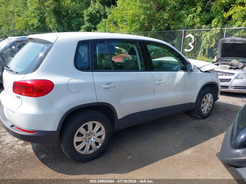 2017 Volkswagen Tiguan 2.0T/2.0T S VIN: WVGAV7AX6HK046468 Lot: 39905494