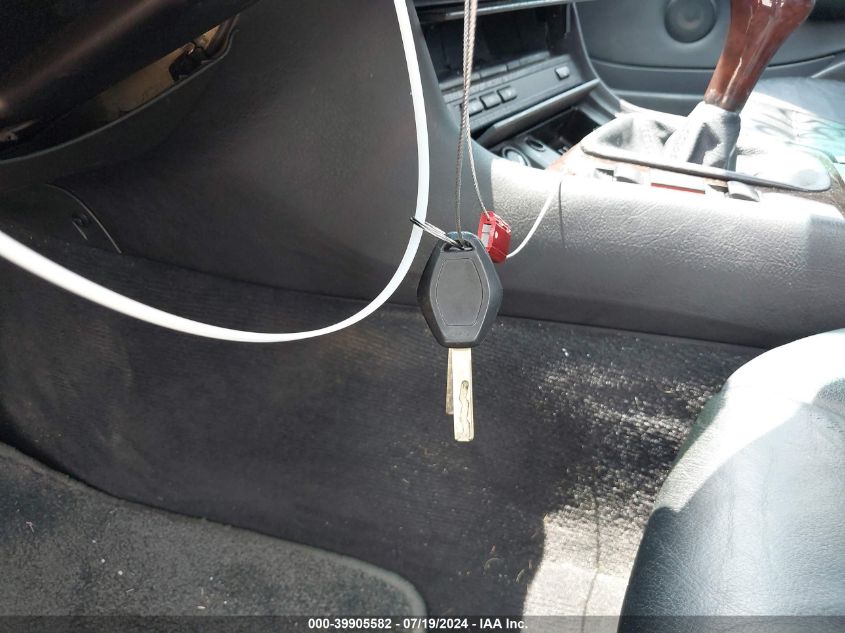 2001 BMW 325I VIN: WBAAV334X1FV01107 Lot: 39905582