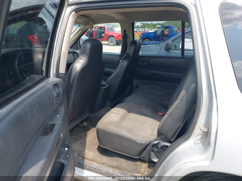 2003 Dodge Durango Sport/Sxt VIN: 1D4HR38N33F576373 Lot: 39905602