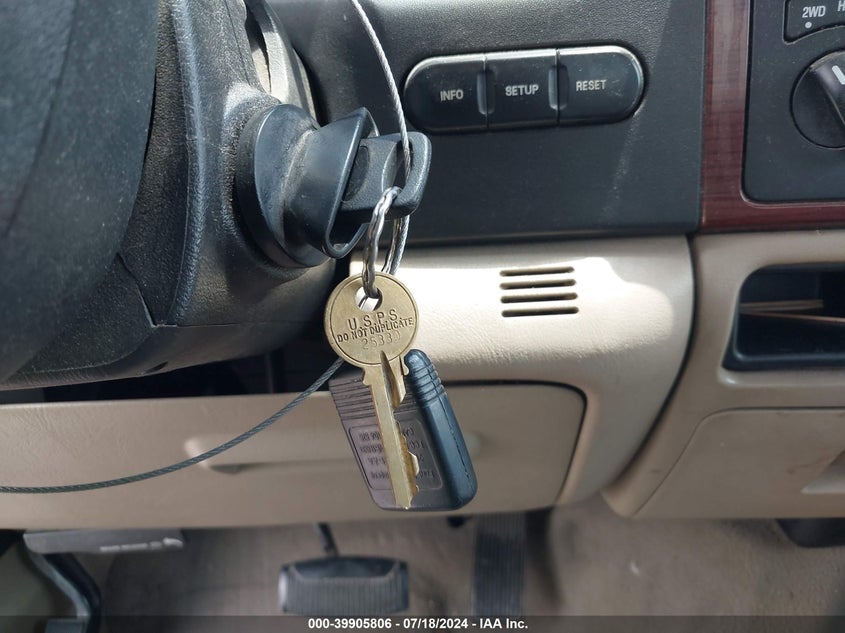 2005 Ford F-250 Lariat/Xl/Xlt VIN: 1FTSX21Y25EB39433 Lot: 39905806