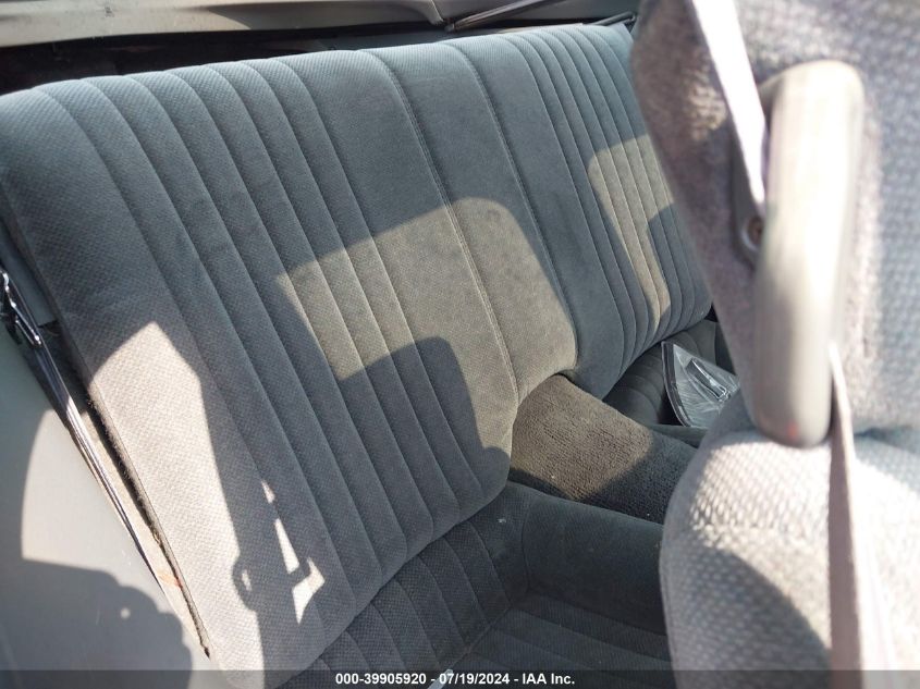 1999 Pontiac Firebird VIN: 2G2FS22K0X2205927 Lot: 39905920