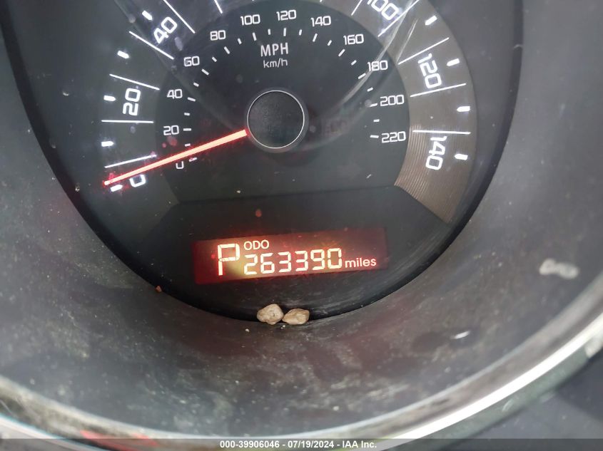 2011 Kia Soul + VIN: KNDJT2A25B7707449 Lot: 39906046