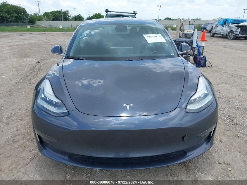 2018 Tesla Model 3 Long Range/Mid Range VIN: 5YJ3E1EAXJF163540 Lot: 39906076