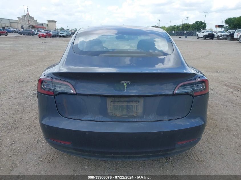 2018 Tesla Model 3 Long Range/Mid Range VIN: 5YJ3E1EAXJF163540 Lot: 39906076