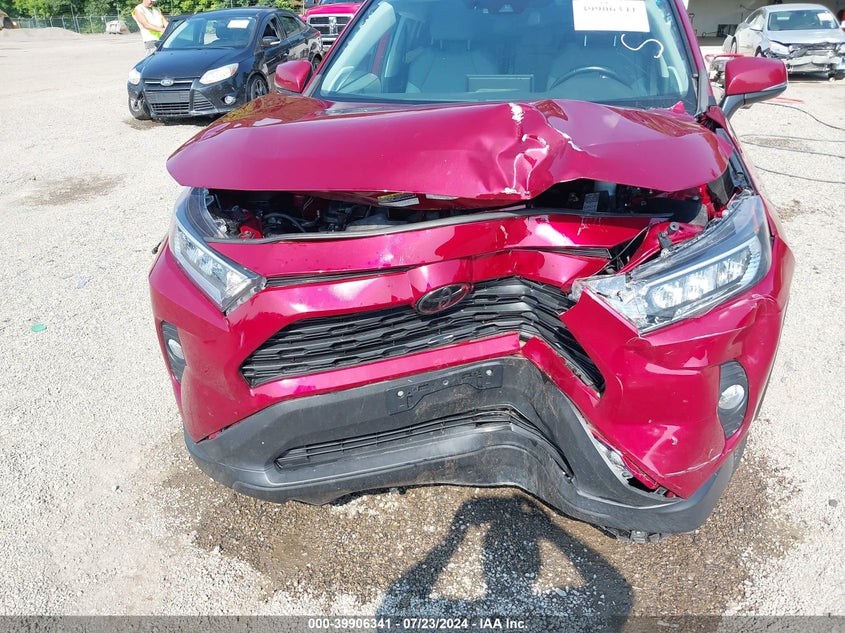 VIN 2T3A1RFV7KW051986 2019 TOYOTA RAV4 XLE PREMIUM