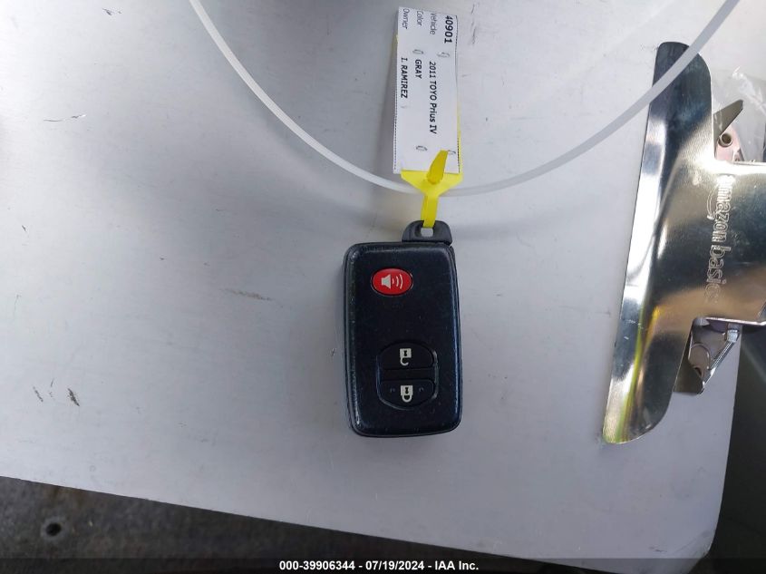 2011 Toyota Prius Three VIN: JTDKN3DU4B0252118 Lot: 39906344