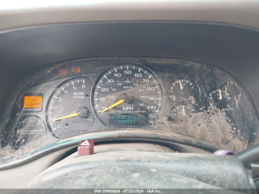 2000 GMC Yukon Xl 1500 Slt VIN: 3GKFK16T1YG205883 Lot: 39906426