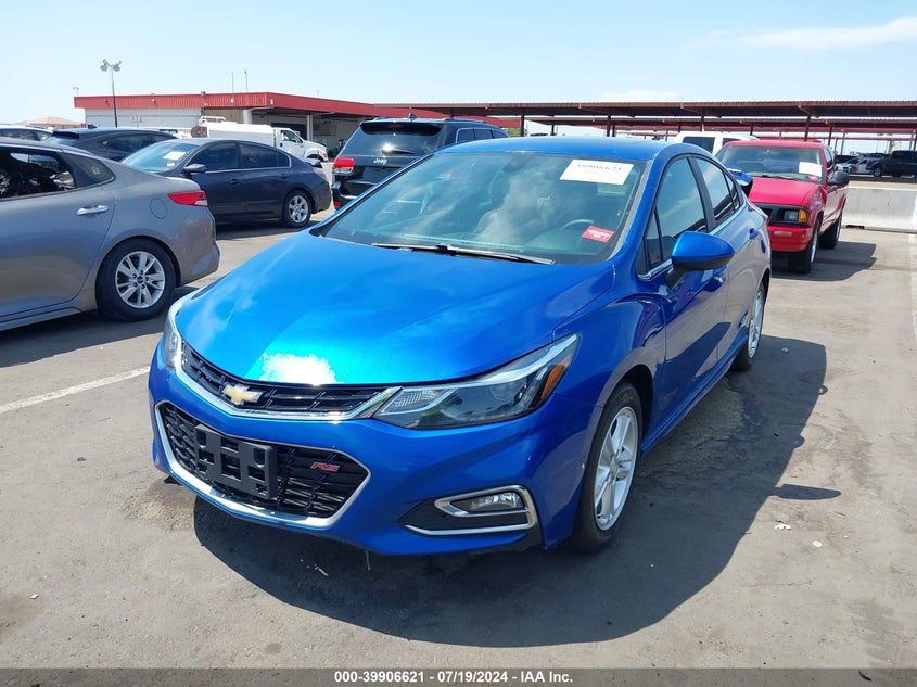 VIN 1G1BE5SM2J7233175 2018 CHEVROLET CRUZE LT AUTO