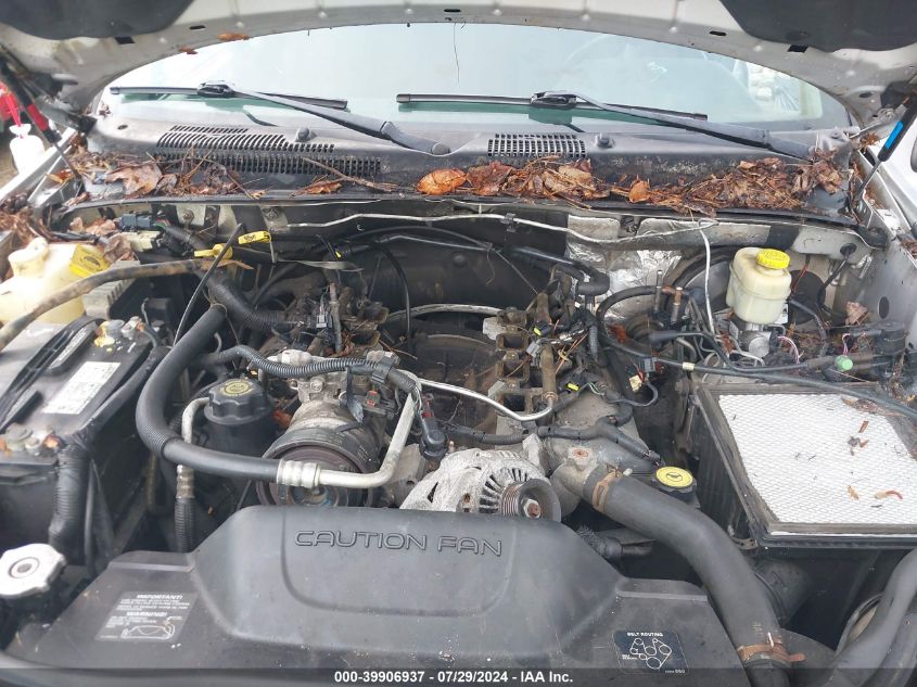 2004 Jeep Grand Cherokee Laredo VIN: 1J4GX48N84C428074 Lot: 39906937