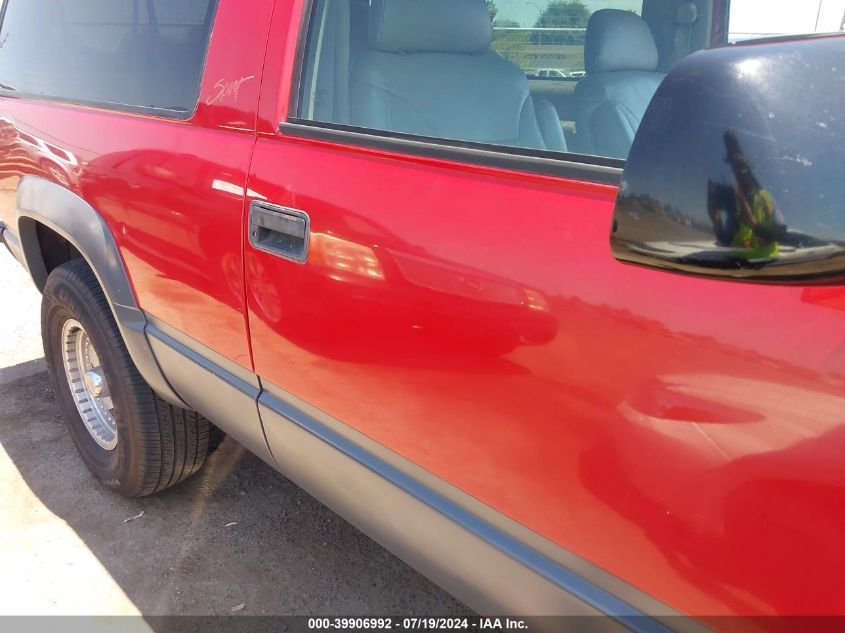 1997 Chevrolet Tahoe VIN: 3GNEK18R3VG119597 Lot: 39906992