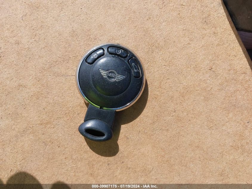 2011 Mini Cooper S Clubman VIN: WMWZG3C55BTY30399 Lot: 39907175