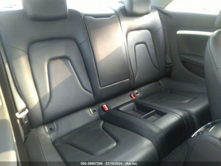 2010 Audi A5 2.0T Premium VIN: WAURFAFR5AA058423 Lot: 39907209