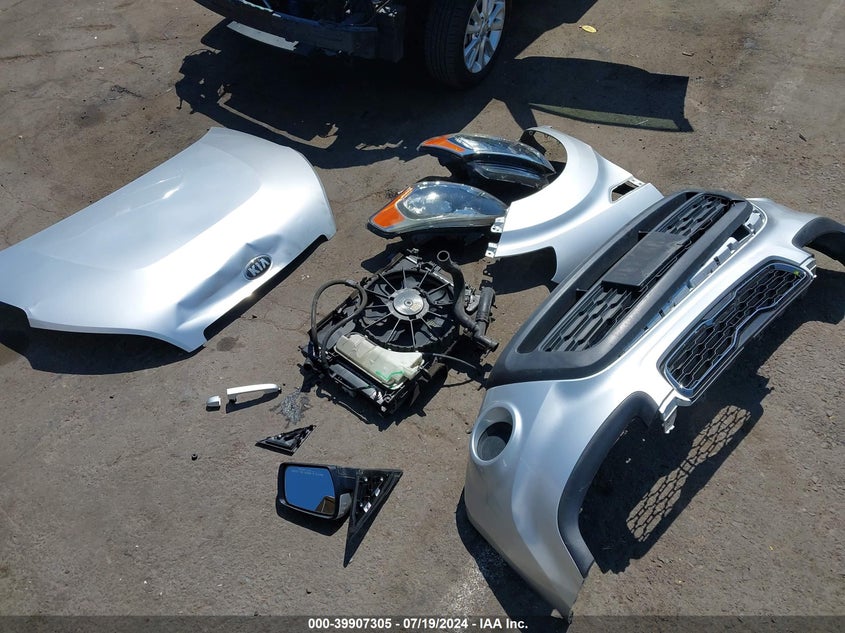 2013 KIA SOUL + - KNDJT2A69D7510662