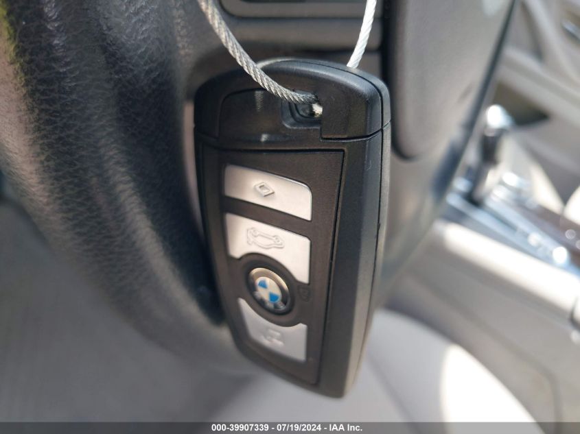 2011 BMW 528I I VIN: WBAFR1C50BC740210 Lot: 39907339