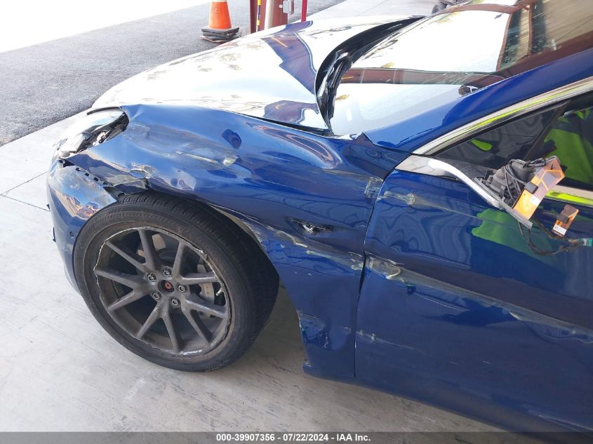 2019 Tesla Model 3 Long Range/Performance VIN: 5YJ3E1EB6KF533408 Lot: 39907356