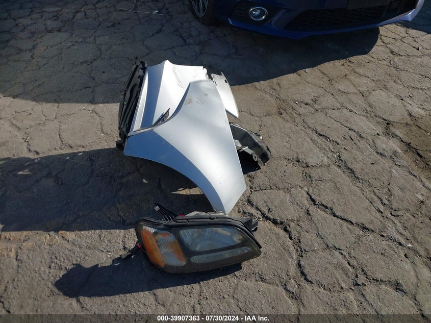 VIN JTDEPRAE9LJ028944 2020 TOYOTA COROLLA LE