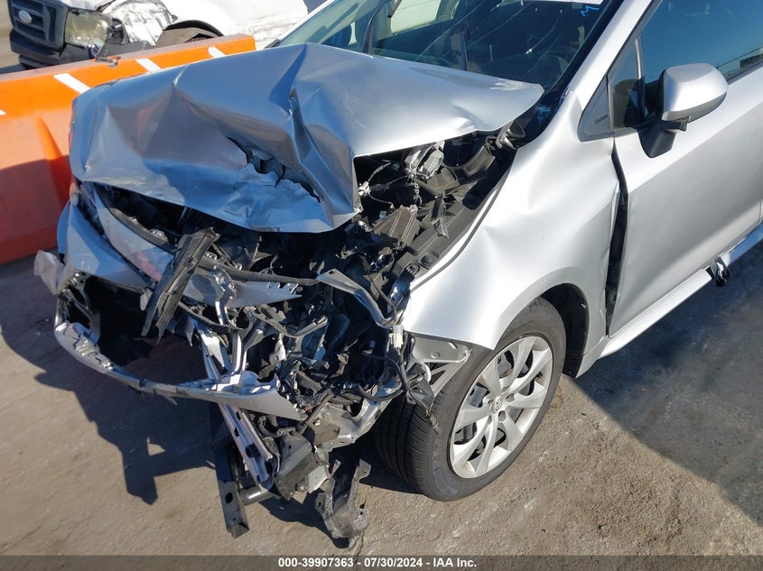 VIN JTDEPRAE9LJ028944 2020 TOYOTA COROLLA LE