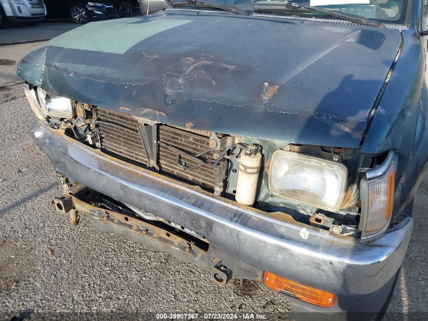 1997 Toyota Tacoma VIN: 4TAWM72N6VZ327792 Lot: 39907367