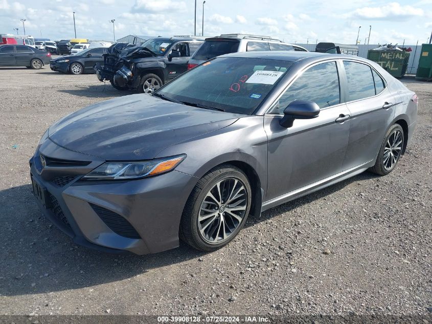 4T1B11HK9JU510662 2018 TOYOTA CAMRY - Image 2