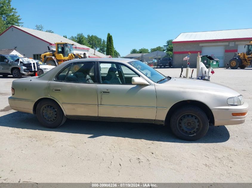 1992 Toyota Camry Le VIN: 4T1SK12E5NU068761 Lot: 39908236