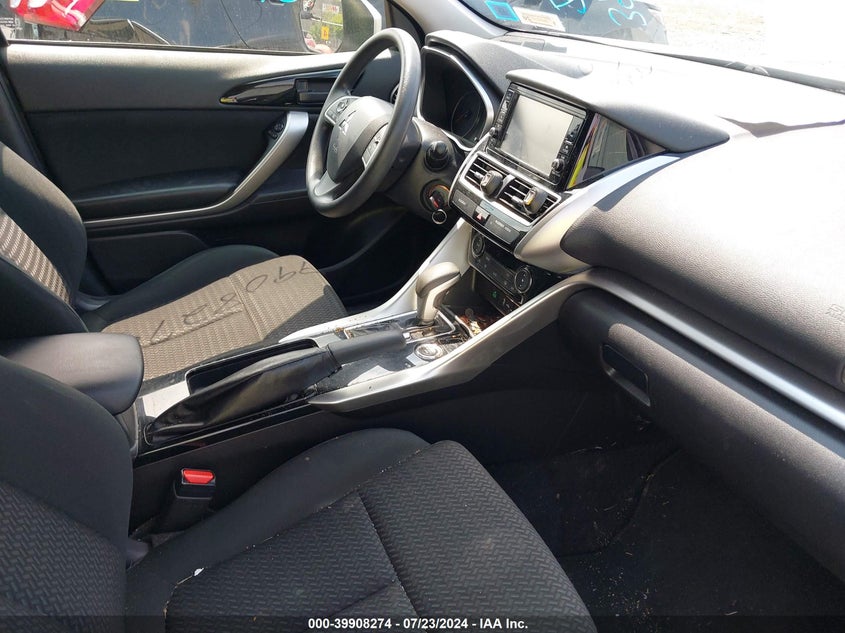 VIN JA4AT3AA0KZ023968 2019 MITSUBISHI ECLIPSE CROSS ES
