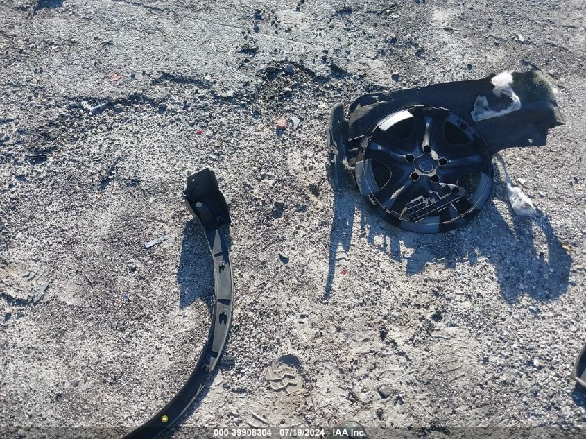 2017 Toyota Rav4 Le VIN: JTMBFREV2HD200026 Lot: 39908304