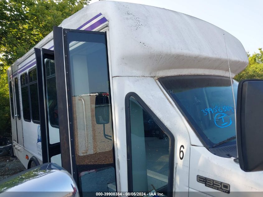 2004 Ford E-350 Cutaway Standard VIN: 1FDWE35L44HB24002 Lot: 39908384