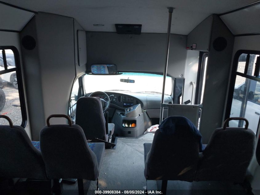 2004 Ford E-350 Cutaway Standard VIN: 1FDWE35L44HB24002 Lot: 39908384