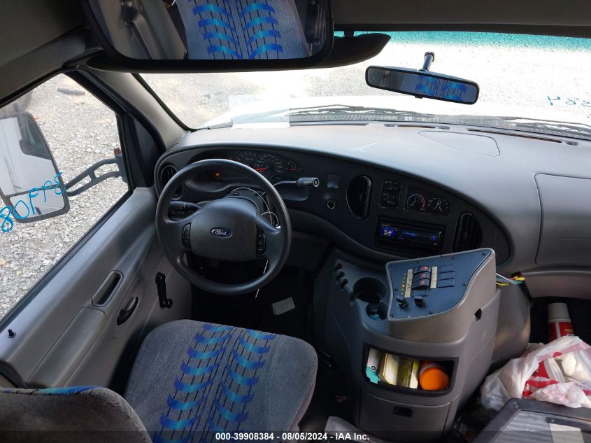 2004 Ford E-350 Cutaway Standard VIN: 1FDWE35L44HB24002 Lot: 39908384