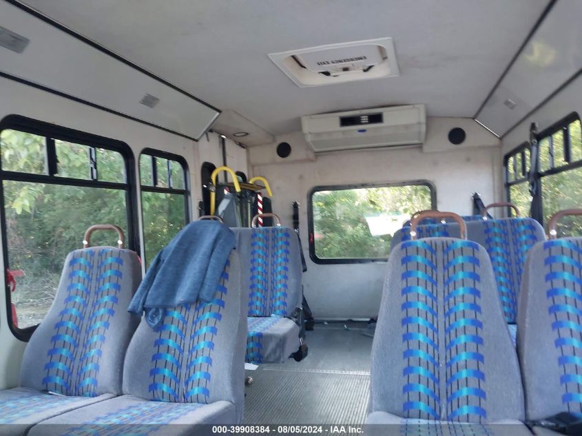 2004 Ford E-350 Cutaway Standard VIN: 1FDWE35L44HB24002 Lot: 39908384