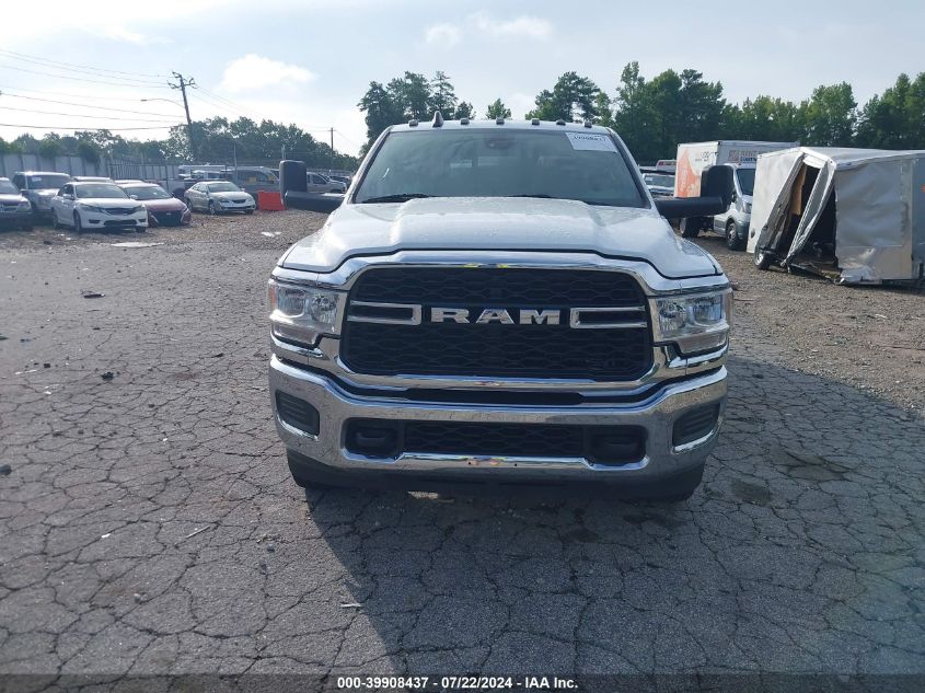 2022 Ram 3500 Tradesman 4X4 8' Box VIN: 3C63RRGL3NG216135 Lot: 39908437