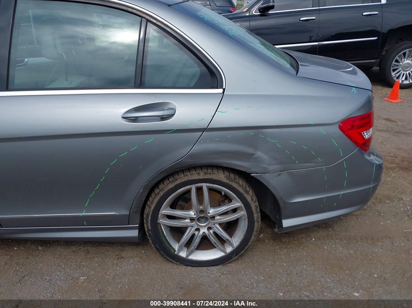 2014 Mercedes-Benz C 250 VIN: WDDGF4HB1EA943029 Lot: 39908441