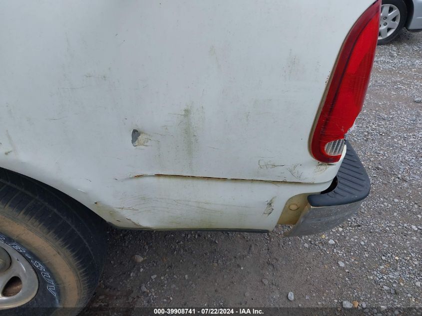 1999 Ford F-150 Lariat/Work Series/Xl/Xlt VIN: 1FTRX17W3XNB57179 Lot: 39908741