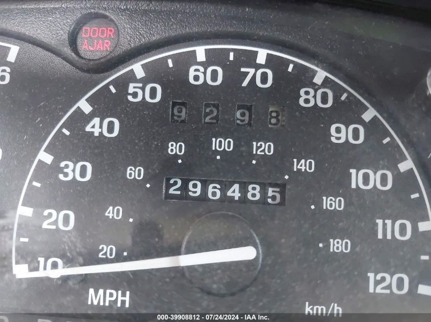 2000 Ford Explorer Eddie Bauer VIN: 1FMZU74E5YZC65395 Lot: 39908812