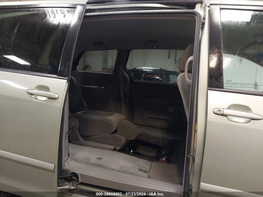 2009 Toyota Sienna Le VIN: 5TDZK23C59S245485 Lot: 39908902