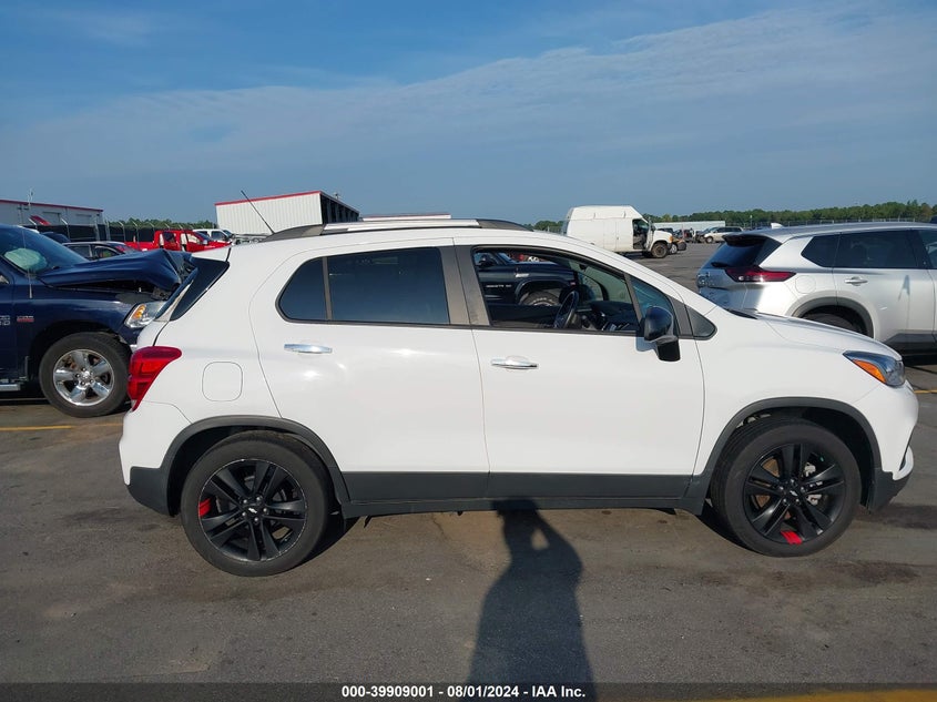 VIN 3GNCJLSB3KL272985 2019 CHEVROLET TRAX LT