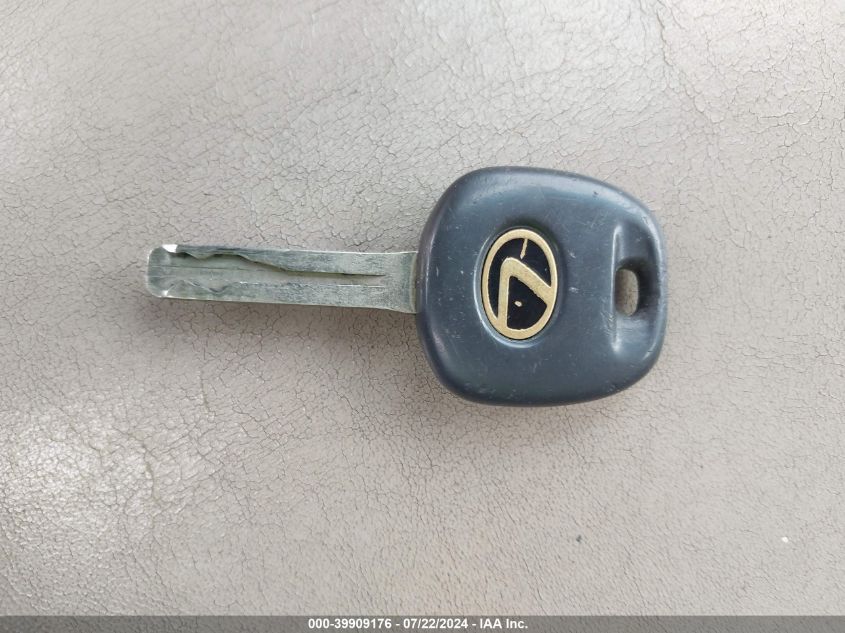 2002 Lexus Es 300 VIN: JTHBF30G220068792 Lot: 39909176