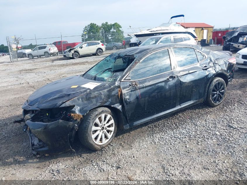 4T1B11HKXJU073514 2018 TOYOTA CAMRY - Image 2