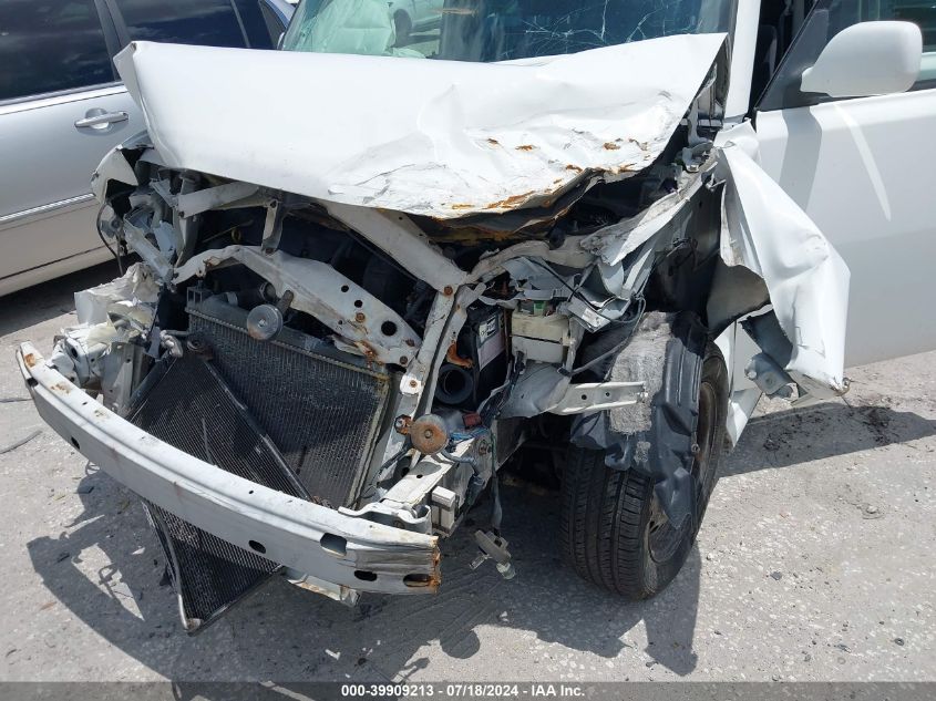 2004 Scion Xb VIN: JTLKT324940169106 Lot: 39909213