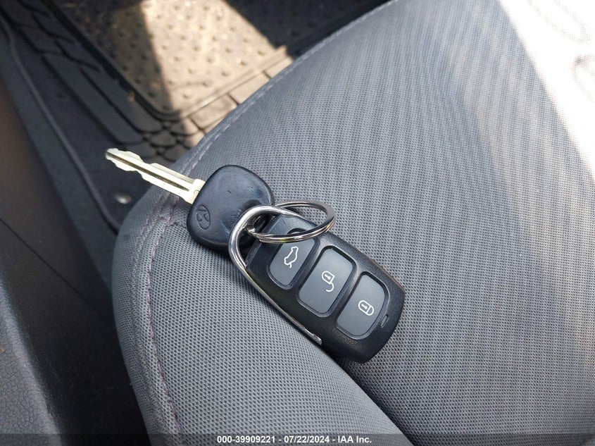 2012 Hyundai Elantra Gls VIN: 5NPDH4AE7CH096969 Lot: 39909221