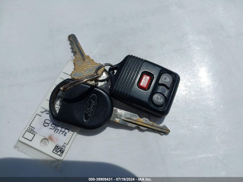 2010 Ford F-150 Xl/Xlt VIN: 1FTEW1E80AFD86992 Lot: 39909431