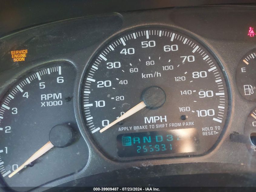 2002 Chevrolet Tahoe Ls VIN: 1GNEC13Z42R121293 Lot: 39909487