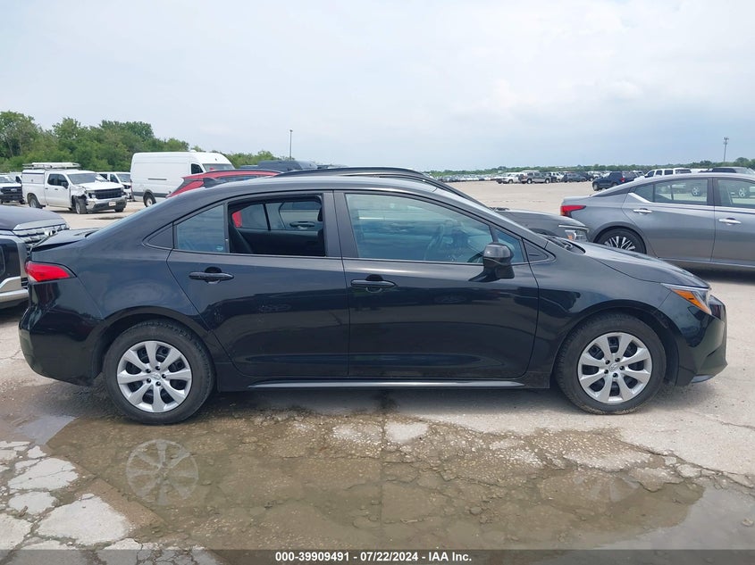 2022 TOYOTA COROLLA LE - 5YFEPMAE8NP383556