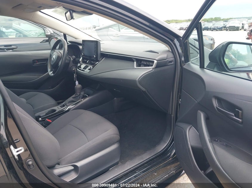 2022 TOYOTA COROLLA LE - 5YFEPMAE8NP383556