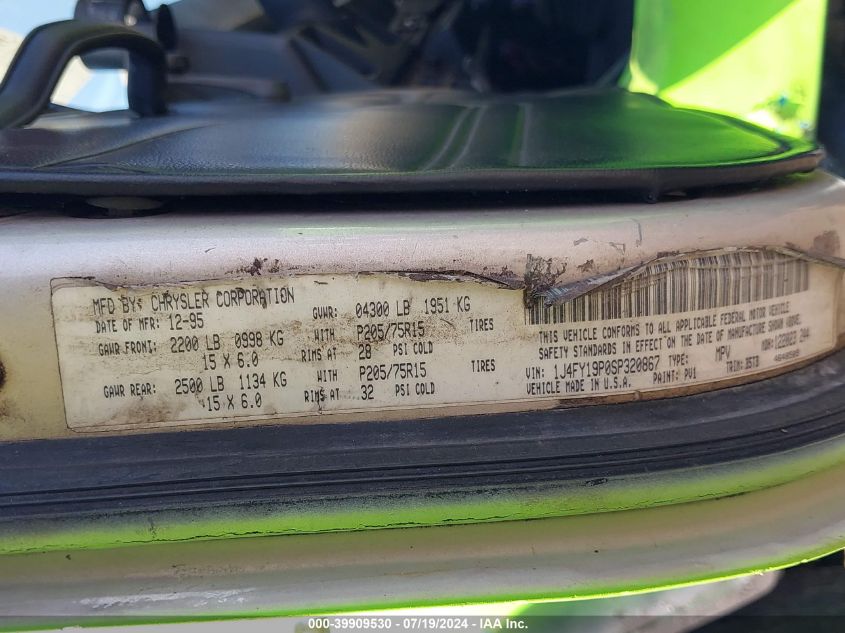 1992 Jeep Wrangler / Yj VIN: 2J4FY29SXNJ530341 Lot: 39909530