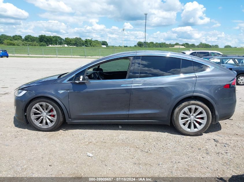 2016 Tesla Model X 60D/P100D/P90D VIN: 5YJXCAE44GFS00270 Lot: 39909657